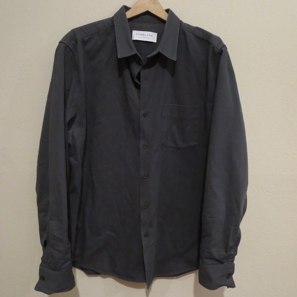 Everlane cotton button down shirt size large
